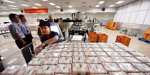 靠“印鈔”生存，巔峰時接到140個國傢訂單，今卻被中國工廠趕超-圖3