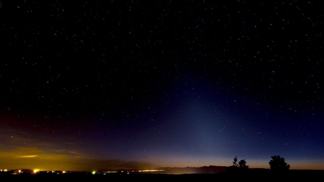 秋分 秋分将至,北半球的我们,准备好享受迷人的黄道带光了吗?