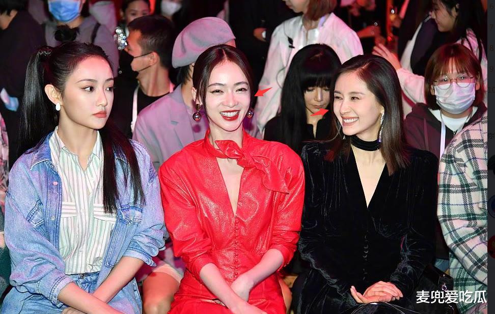 朱之文|王子文吴谨言同台看秀？吴谨言造型翻车气场不足，被王子文艳压