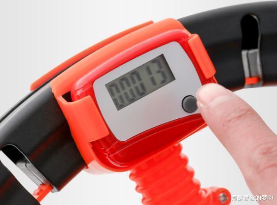 运动|80后女孩颜值与身材并存，获“环球小姐”季军，1项运动帮助大