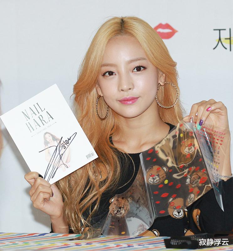 明星|身患抑郁症凄惨离世的明星，海峰留下8岁孩子，哥哥最为让人伤心