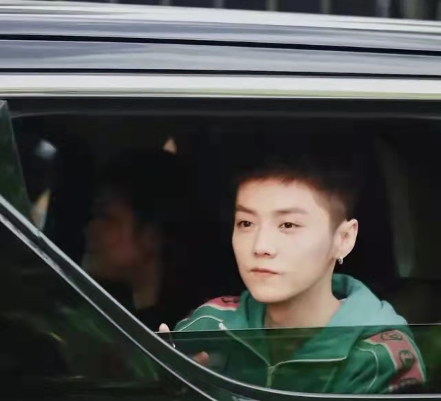 鹿晗|关晓彤和鹿晗被爆同居！