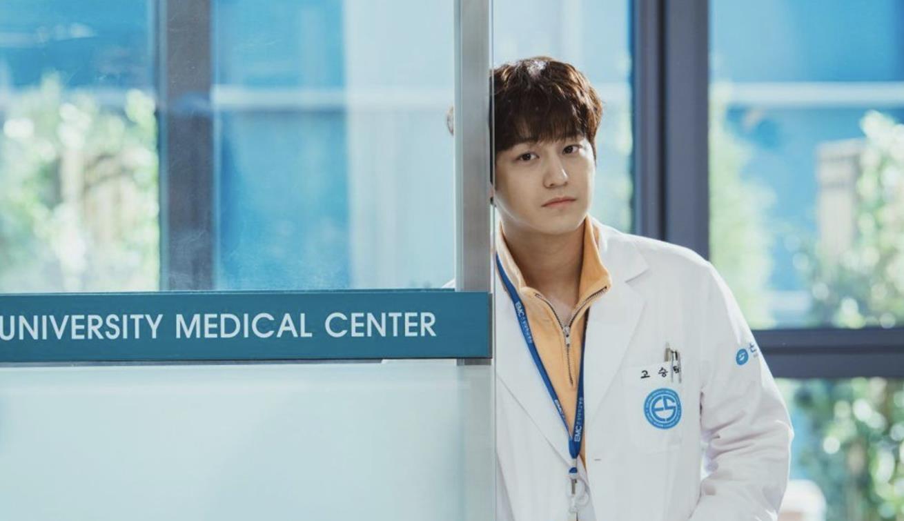 ghost doctor|Rain、金汎联手出击！《Ghost Doctor》首集创下全国4.4％收视率