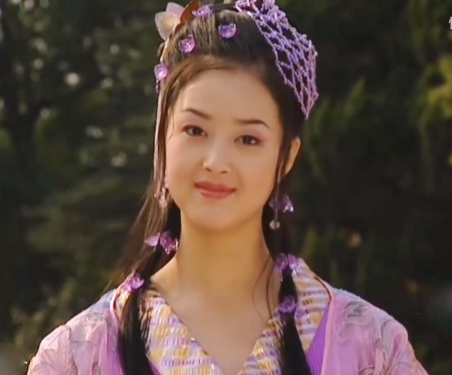 阿娇|5位身材对不起脸的女星，每次红毯别人斗艳，她们却犹如公开处刑