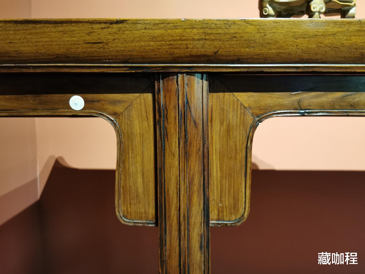 |大器不雕，黄花梨长案的主旋律是打洼