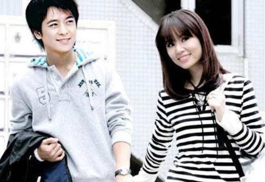 林心如|他与林心如相恋8年,狠心“背叛”娶了林心如闺蜜,如今孤身一人