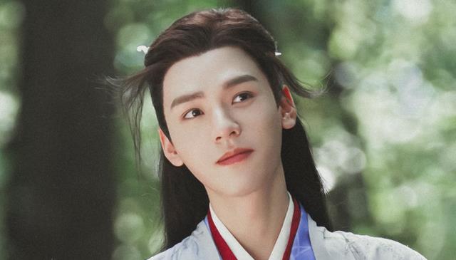 龚俊|离开“温客行”滤镜，看清龚俊生图下真实模样，这确定还是一个人？