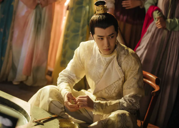 王一博|湖南卫视又一霸屏剧来袭，男主是王一博，五大戏骨助阵，热剧无疑