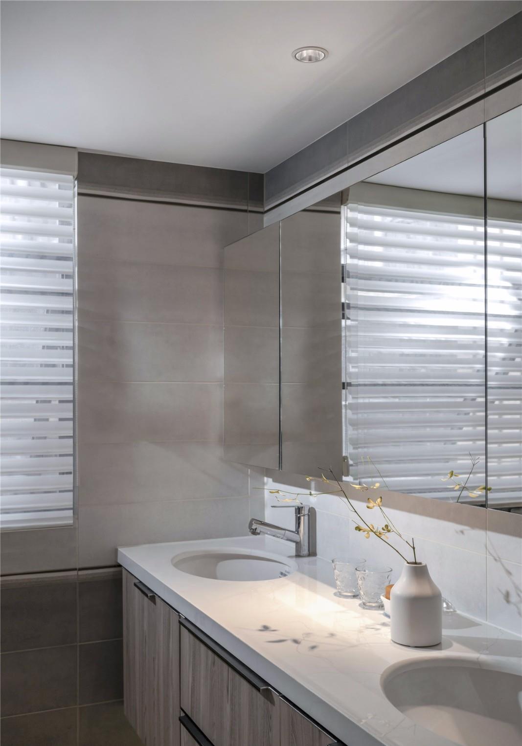 |她家150㎡，装修不奢华，但雅致温馨很实用，三代同堂各得其乐，妙