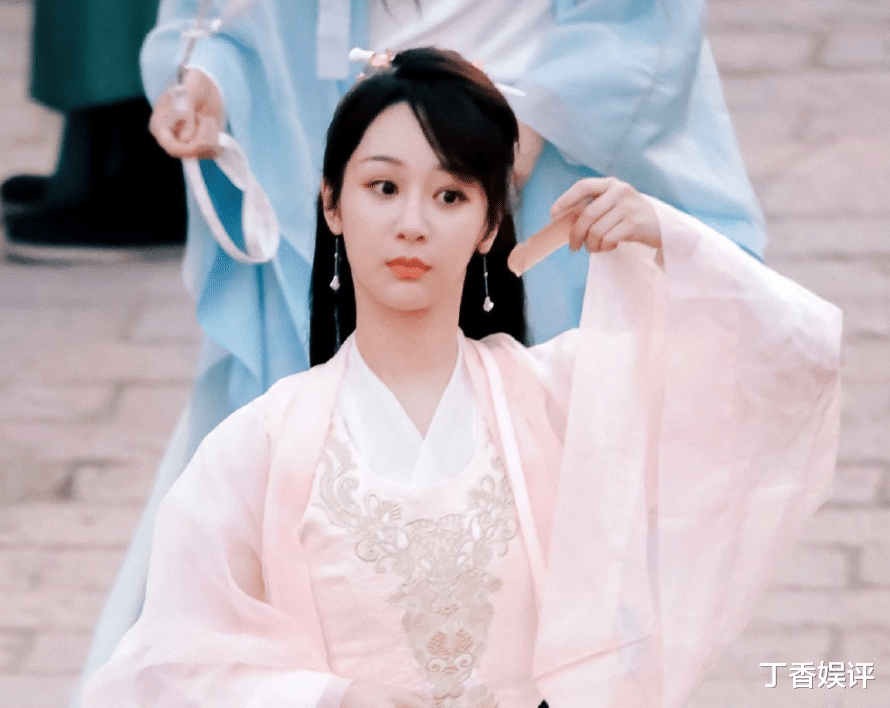 李湘|杨紫新古装造型梦回锦觅！无美颜生图下，这颜值是真实存在的吗