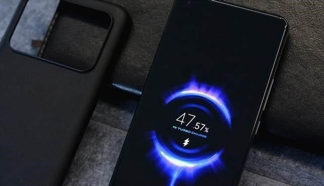 童书小窝|比尔盖茨预言成功，市值25000亿美元有何用？照样被国内巨头超越