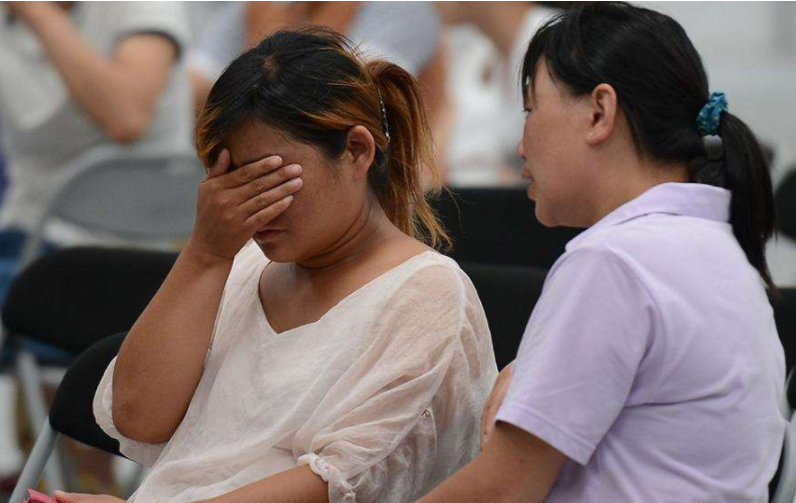 玫瑰花茶|46岁男子确诊胃癌,三月后离世,卫生组织呼吁:2种“粗粮”趁早撤下桌