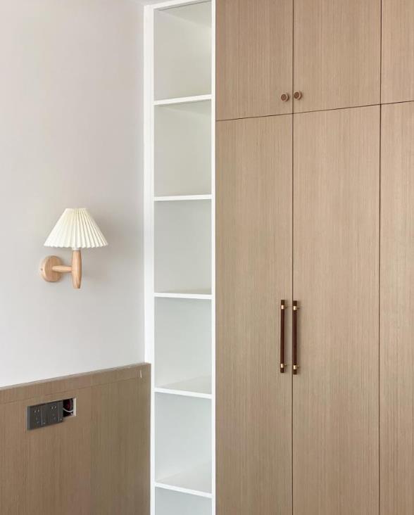 榻榻米|看完她们床头设计,我家的床头柜真的过时了,收纳和美观两不误