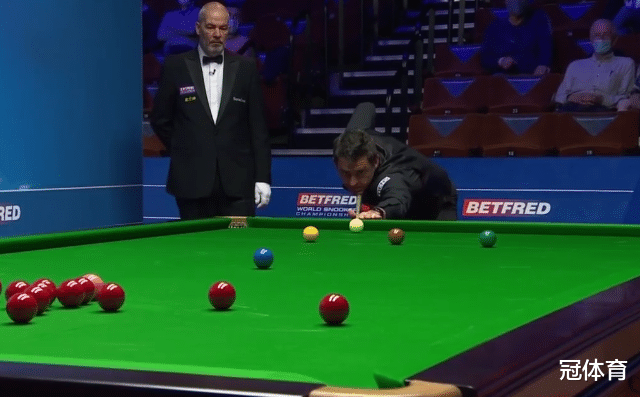 奥沙利文|漂亮！奥沙利文连续轰出两杆破百，3-1领先，上届黑马成看客