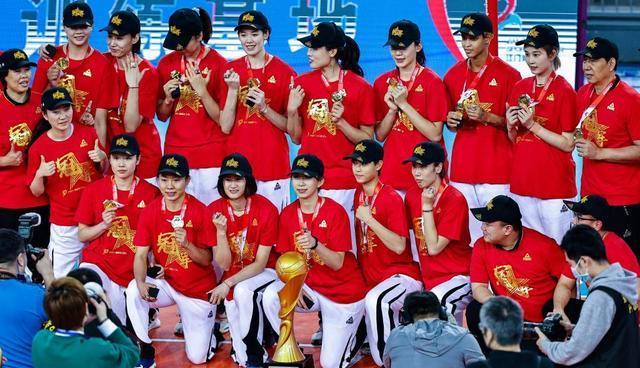 FIFA|联赛最佳阵容公布，天津女排大赢家，龚翔宇入围，自由人有惊喜！