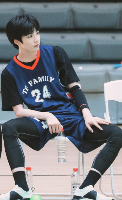 言承旭|刘耀文和妈妈视频体验分娩，亲妈亲弟正面首曝光，确定不进圈吗？