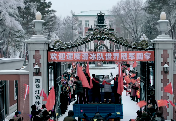 央视|正当《王牌部队》大爆时，央视甩出了王炸剧，豆瓣清一色五星好评