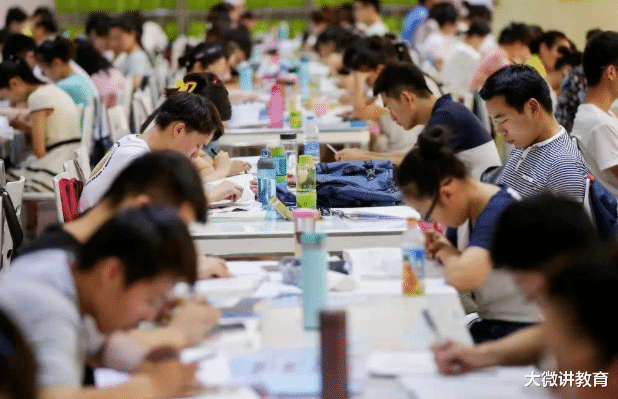 创业|“双非”女硕士求职遭拒,感慨拼不起学历,扩招的“恶果”来了?