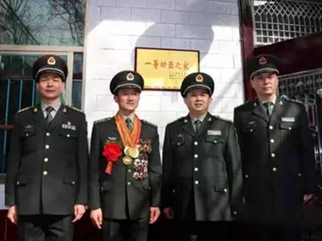 特种兵|2009年国际特种兵竞赛，张金涛率队破纪录，打败欧美13支特种部队