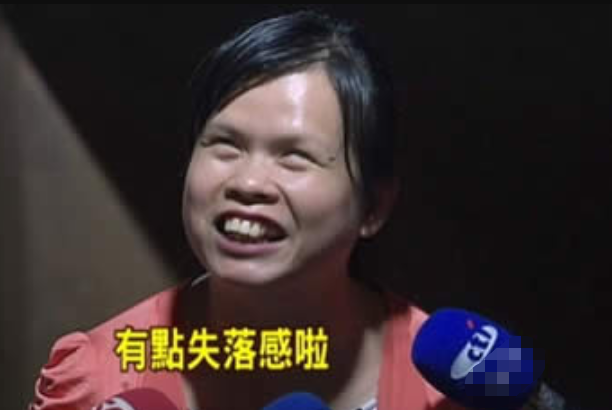 张玉霞|“盲人”张玉霞：因好声音成名，走红后被强制整容，45岁依旧单身