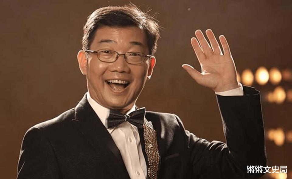 大兵|大兵:把黄家驹读成“黄家狗”,自以为很幽默,却断送了大好前程