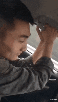 时尚炫点 女朋友一直给我喝这个,瓶身上啥标识也没有,这是什么东西啊各位?