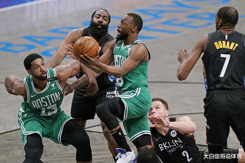 勒布朗·詹姆斯|詹姆斯不再搶濃眉榮譽，是在給湖人埋坑！這個潛規(guī)則讓籃網(wǎng)無法奪冠