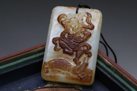 文玩|和田玉籽料“枣红皮 独占鳌头”文玩牌