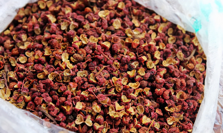 肝脏|卫生组织呼吁：停止食用一“调料”，或正挖空你的肝脏，提醒父母撤下餐桌