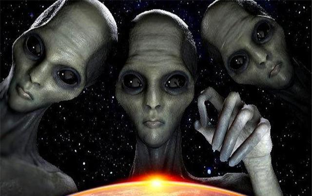 科学家 防范外星人？杨利伟当年上天时为什么带着手枪？