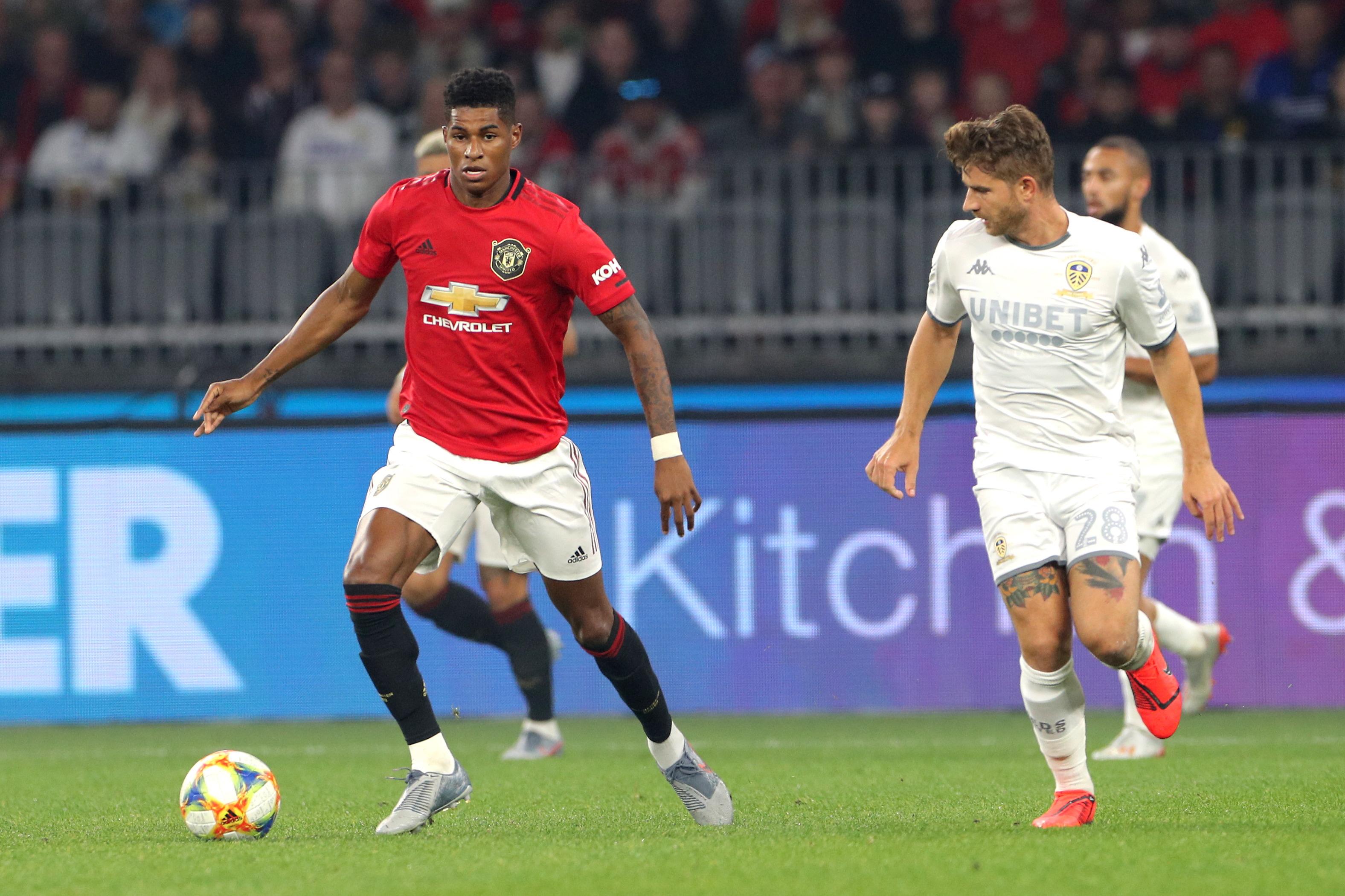 兰德尔|曼联加时击败比利亚雷亚尔艰难夺冠，英超球队包揽欧联欧冠冠军！