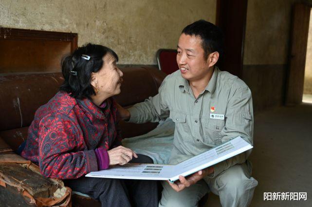 阳新新阳网 国网阳新县供电公司：62名一线劳动者齐登邮票