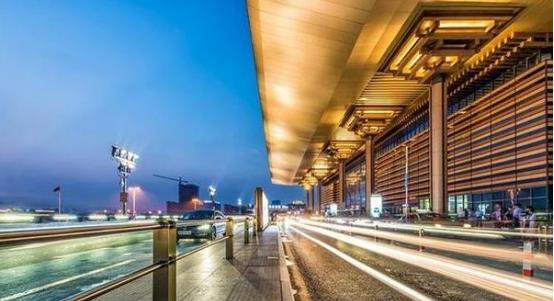 亚洲“最豪华”火车站,总投资超300亿,装修豪华如同皇宫