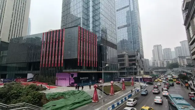 重庆|号外！观音桥网红神盘接房啦！历经十年风雨，重庆再添新地标！