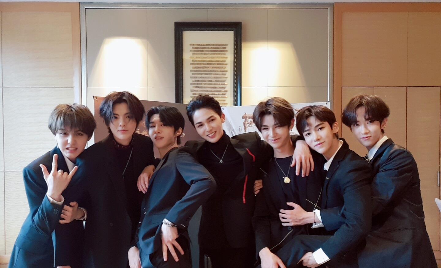 琳妹儿说|《世界微尘里》热度第一，乐华七子支持，毕雯珺却忙着回复李希侃