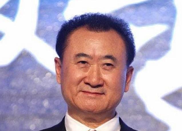 王健林|67岁王健林去世？万达赶忙发工作照辟谣，王思聪未作反应