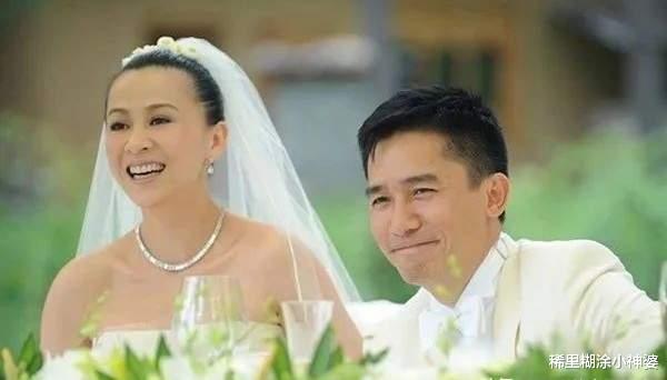 萧亚轩|72岁富婆皮肤干瘪，但上半身肉肉明显！难怪有这些30岁左右的男友