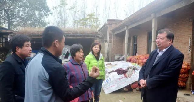 |农村拆迁“以房换房”，农民为何不买账？村干部：住新房不好吗