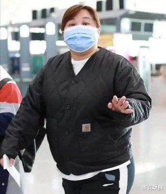 贾玲|贾玲在节目上哭诉被质疑玻璃心,反被网友吐槽:观众对你够宽容了