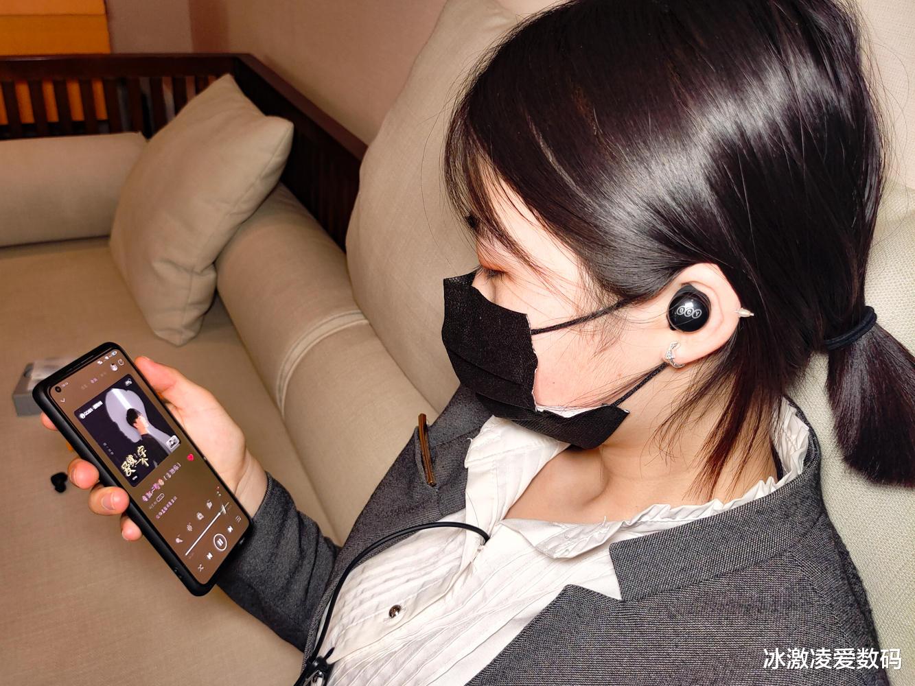 自动驾驶|QCY青春豆耳机,小巧精致,自带魔力,陪你沉浸在每一首曲子里