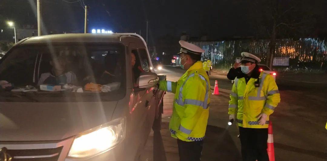 息县交警持续开展查处酒醉驾交通违法犯罪行动