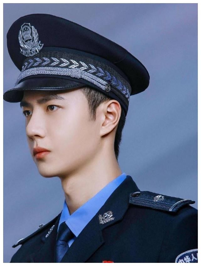 王一博|乐华老板?怒赞王一博：凭努力出道，将热爱做到极致，你心动了吗