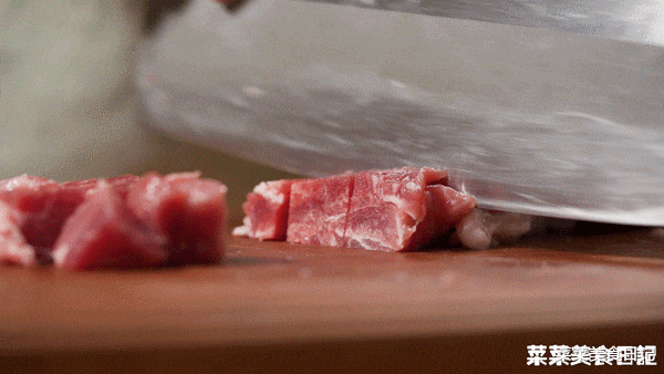 羊肉|一到冬天就手脚冰冷，这菜女生得多吃！滋补养生又鲜嫩！