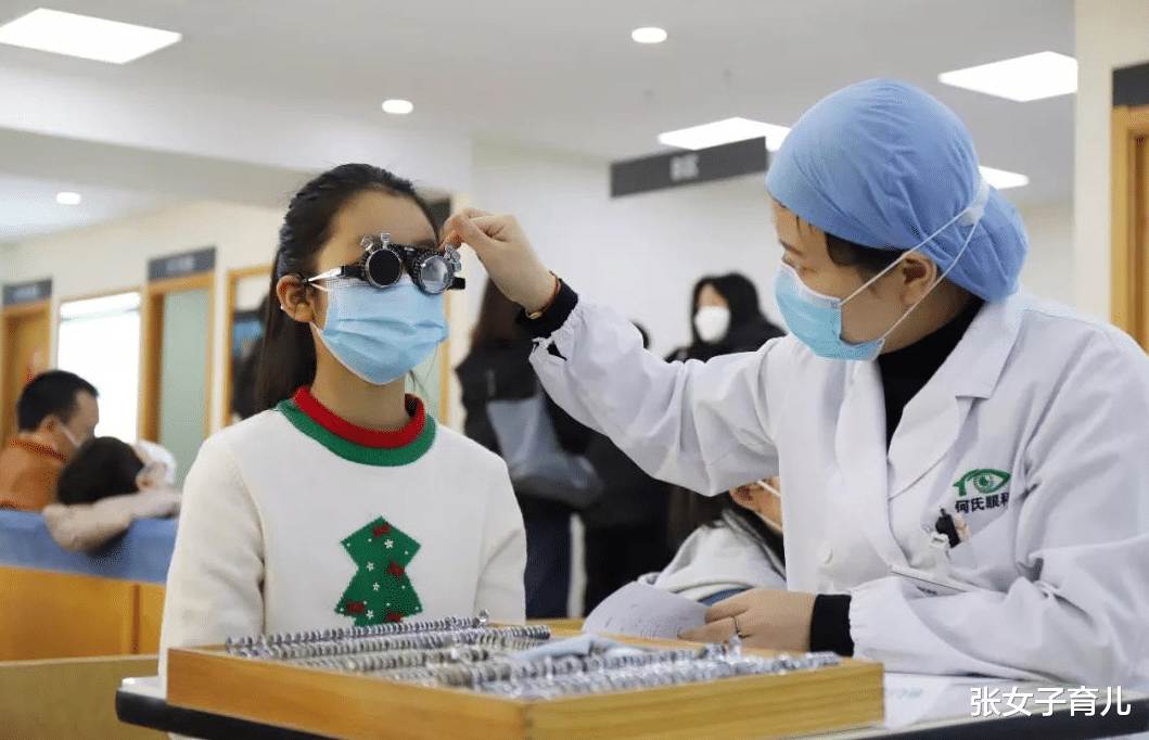 张女子育儿|保护孩子的视力，很多父母都做错了，这才是让孩子近视的真凶