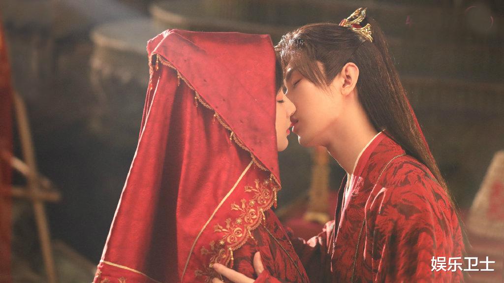 迪丽热巴|《沉香如屑》开机，剧方操作惹众怒，杨紫被孟子义艳压，全阵容剧照不带成毅