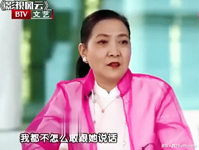 方舒|方舒敢爱敢恨：不顾反对二婚闪嫁小10岁屠洪刚，今单身19年仍洒脱