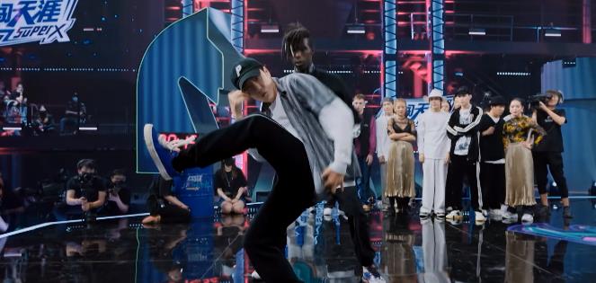 王一博|“一波王炸”开局不顺，王一博力挽狂澜，反败为胜很热血