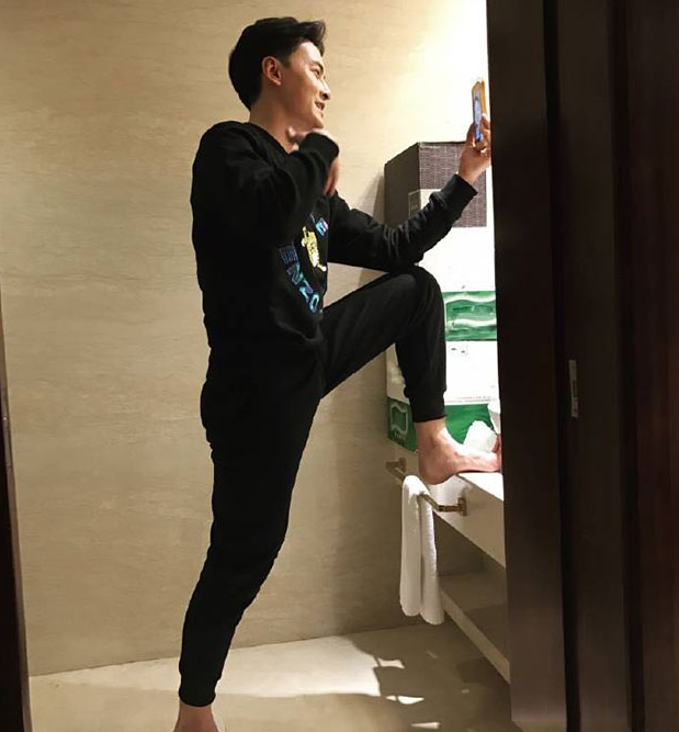 十万个家居为什么|晒晒郑元畅现实中的家，装修有点像欧洲的宫殿，生活过得特别小资