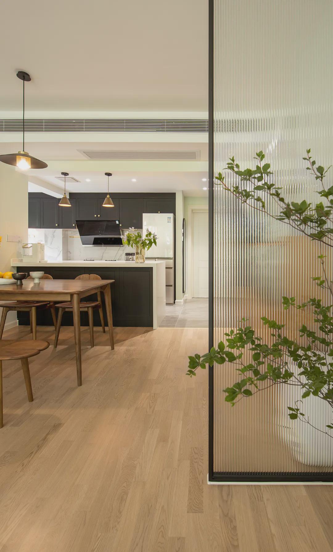 68m2潮流复古风格装修，打造自然宁静居住氛围