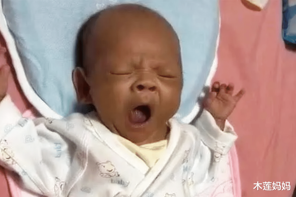 木莲妈妈|父母皮肤白，却生下“黑宝宝”，宝宝肤色太黑多半跟这些因素有关